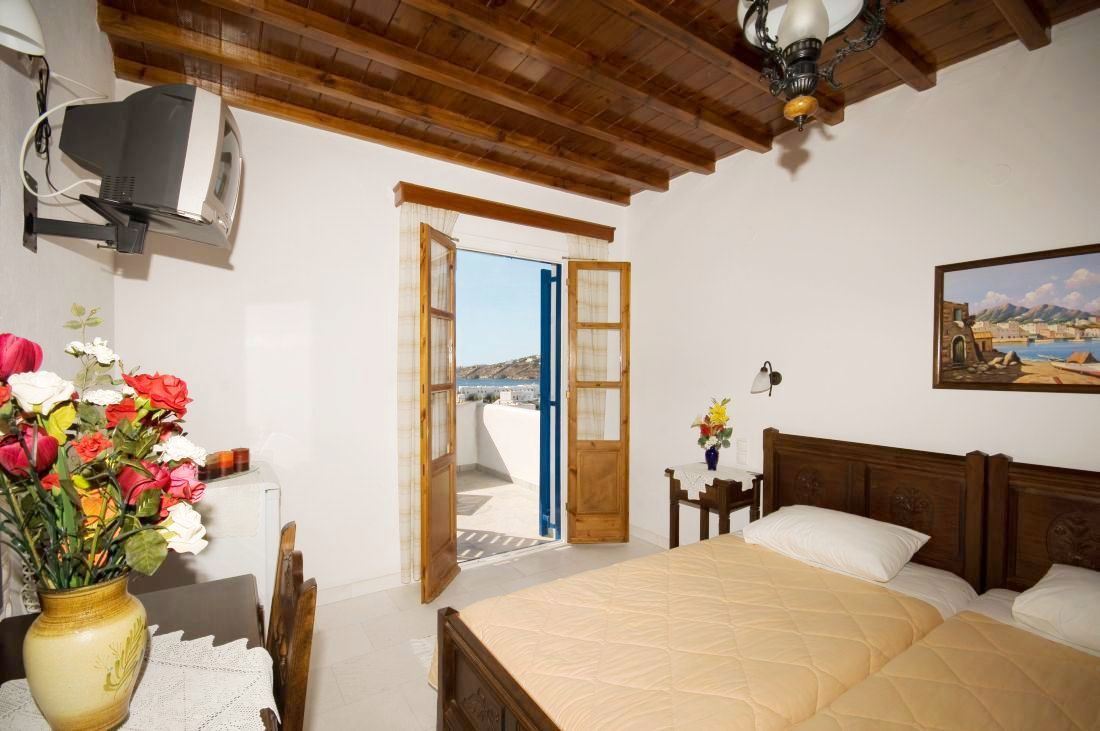 Mykonos Essence Adults Only מלון